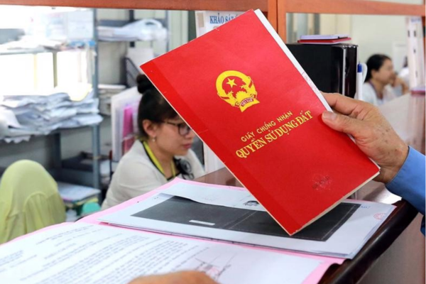 Tặng cho đất thế chấp