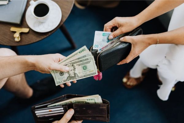 vay tiền người thân