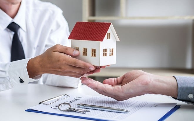 khiếu nại ngăn chặn giao dịch đất