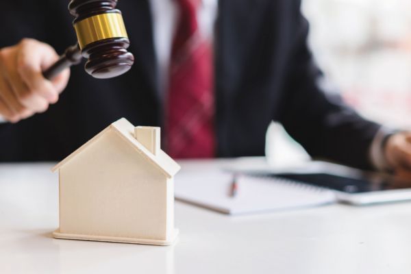 Mua bán tài sản đấu giá