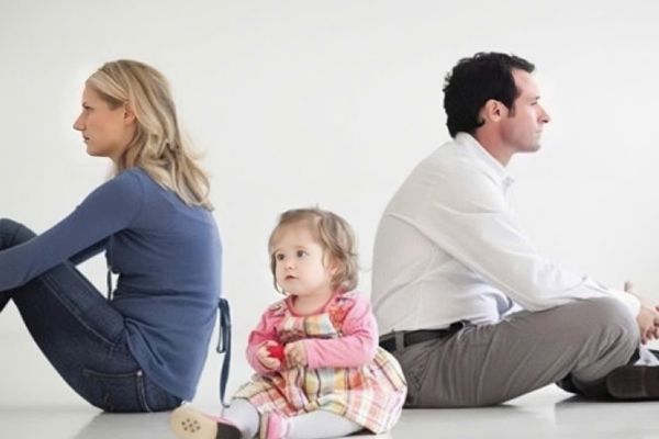 Ly hôn khi con dưới một tuổi
