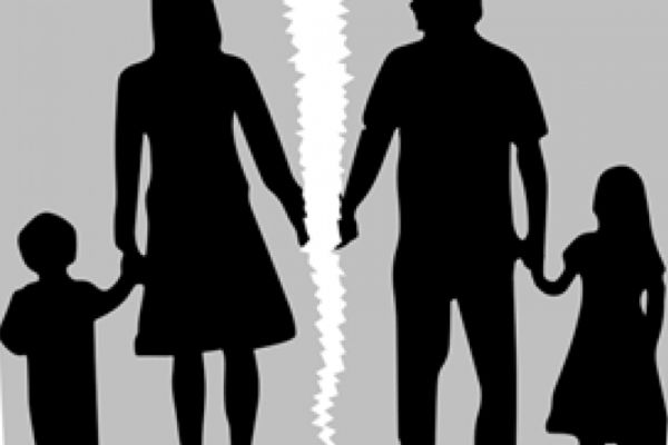 Ly hôn khi con dưới một tuổi