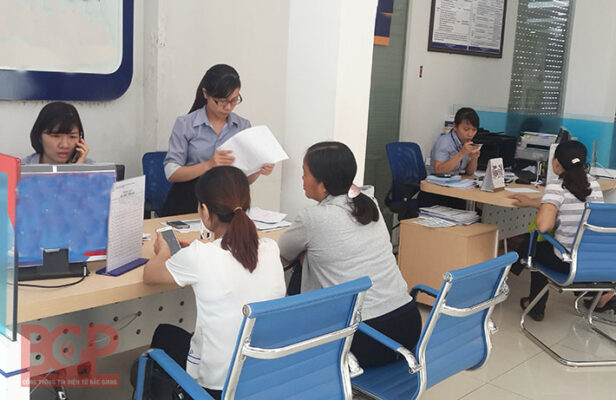 ủy quyền ký hợp đồng 