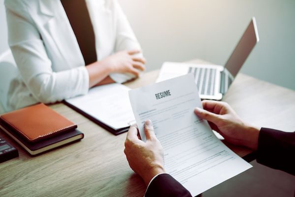 mua đất đứng tên một người