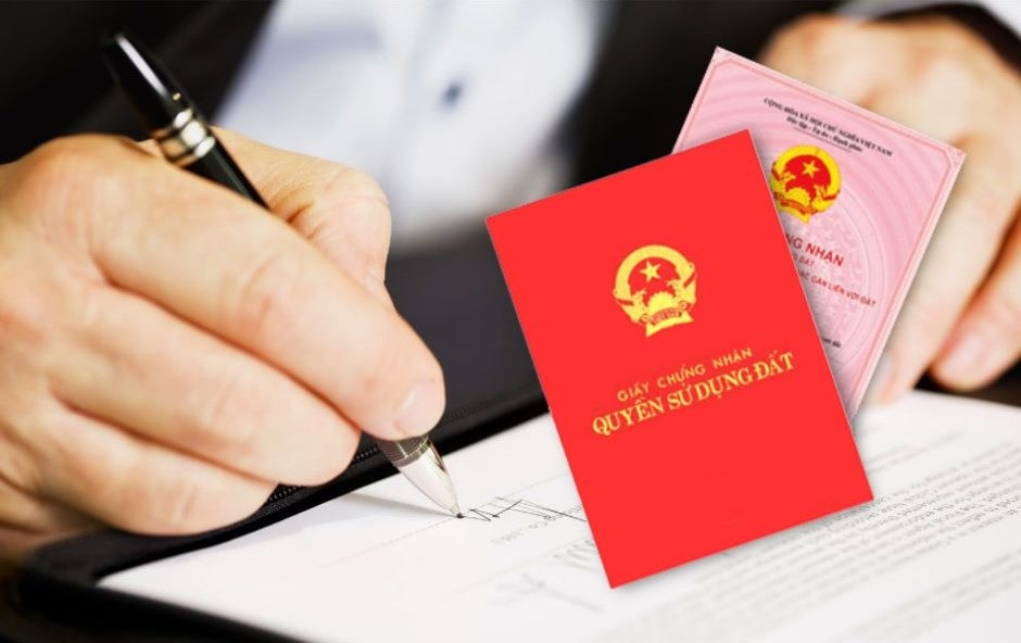 nhờ người khác đứng tên